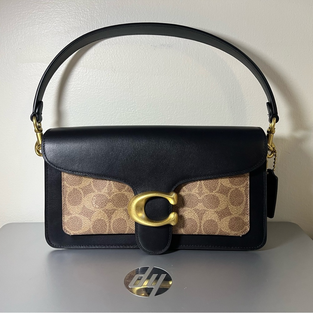 Coach Signature Tabby 26